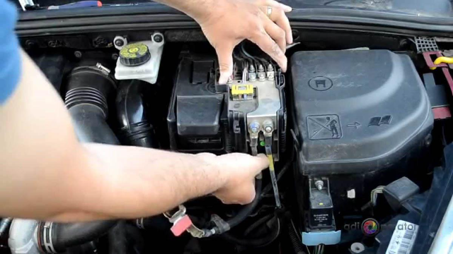 how to change the car battery on a peugeot 308
