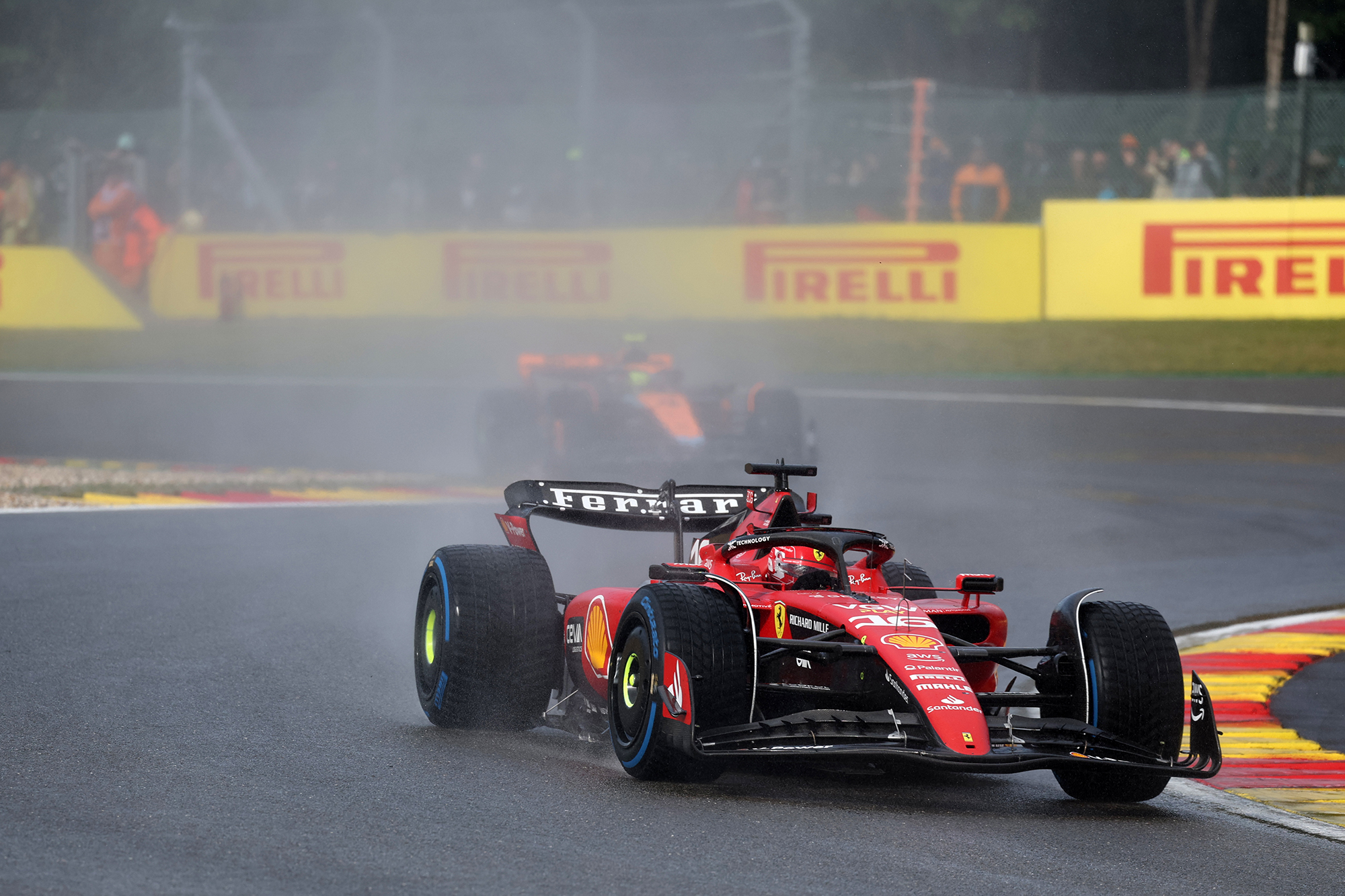 f1 drivers desperate for improvements to ‘pointless’ wet tyre