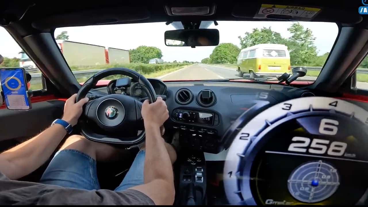 Alfa Romeo 4C Nurburgring Video