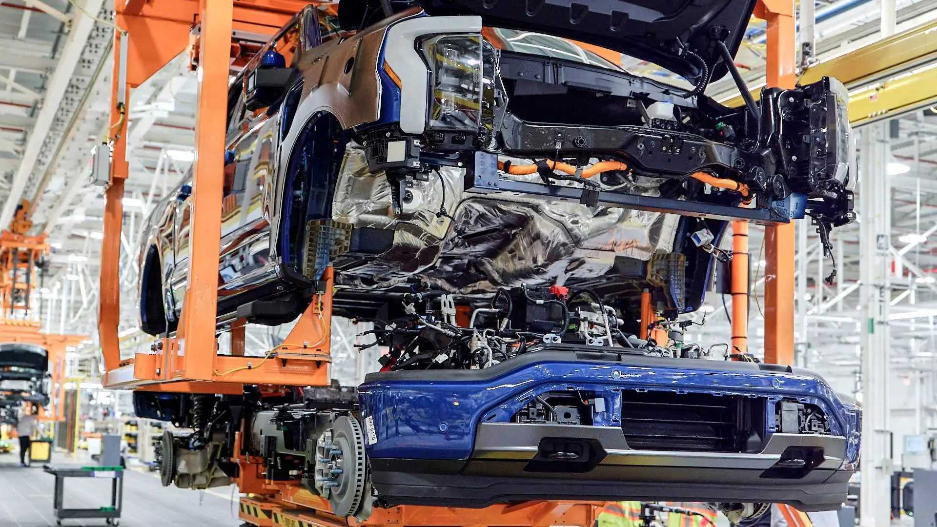 ford f-150 lightning production resumes: annual run rate at 150,000