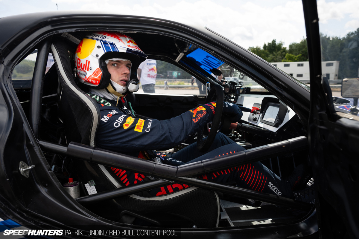 uk, rx7, rx-7, rotary, red bull racing, red bull, millbrook proving ground, mike whiddett, mazda, max verstappen, max, mad mike whiddett, mad mike, formula 1, fd3s, f1, drifting, drift, 4-rotor, 26b, watch: mad mike teaches max verstappen to drift