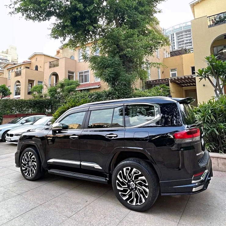 toyota kirloskar motors limited land cruiser lc300 luxury suv with aftermarket wald black bison kit is india's first