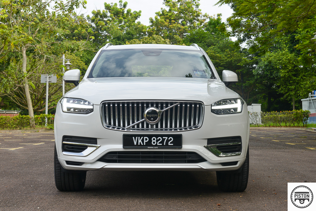 volvo xc90 t8 recharge: perfect to drive or be driven in!