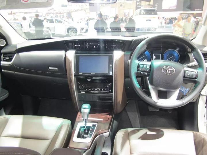 Toyota unveils Fortuner Flexy Fuel that runs on 100% bioethanol, Indian, Toyota, Other, Fortuner, flex fuel, International