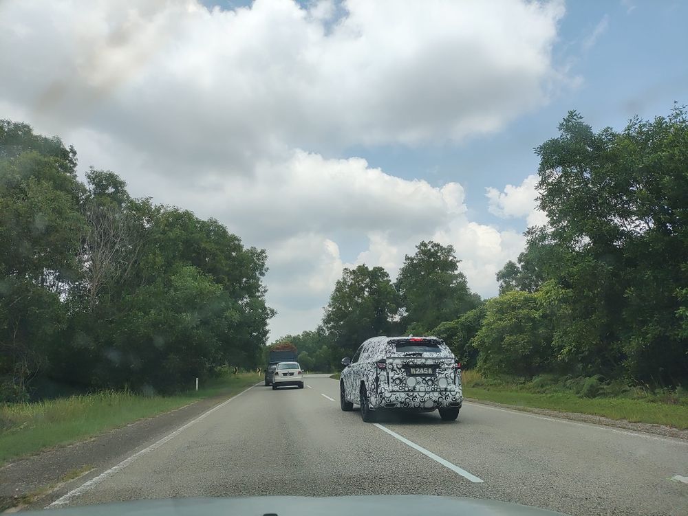 auto news, honda, honda malaysia, honda cr-v, 2023 honda cr-v, 2023 honda cr-v malaysia, 2023 honda cr-v malaysia spy shot, 2023 honda cr-v spotted again - here's why you should be excited about it