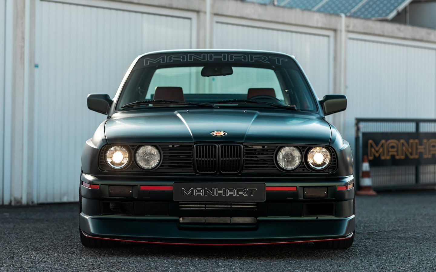 classic cars, manhart, mh3 3.5 turbo, restomods, tuners, german tuning firm creates 1980s bmw m3 restomod with nearly 400bhp