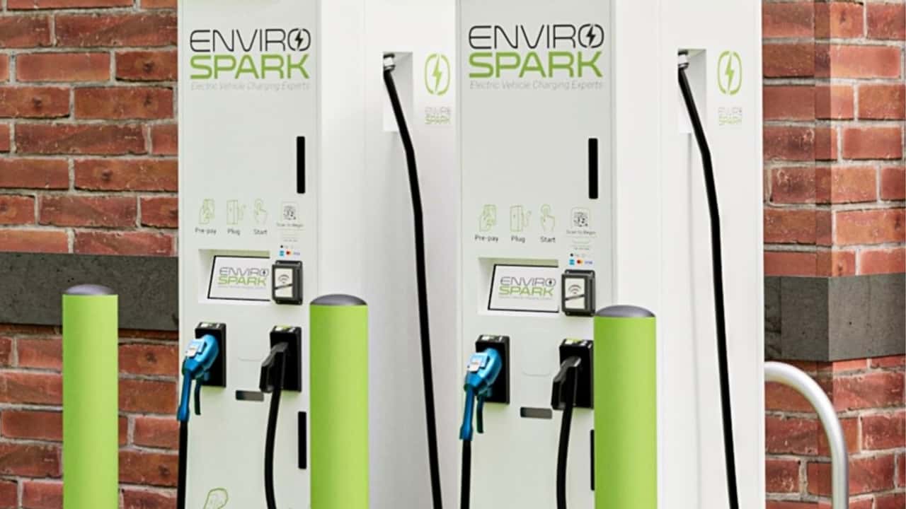 envirospark inks deal with ford, lincoln dealerships to install 432 ev chargers