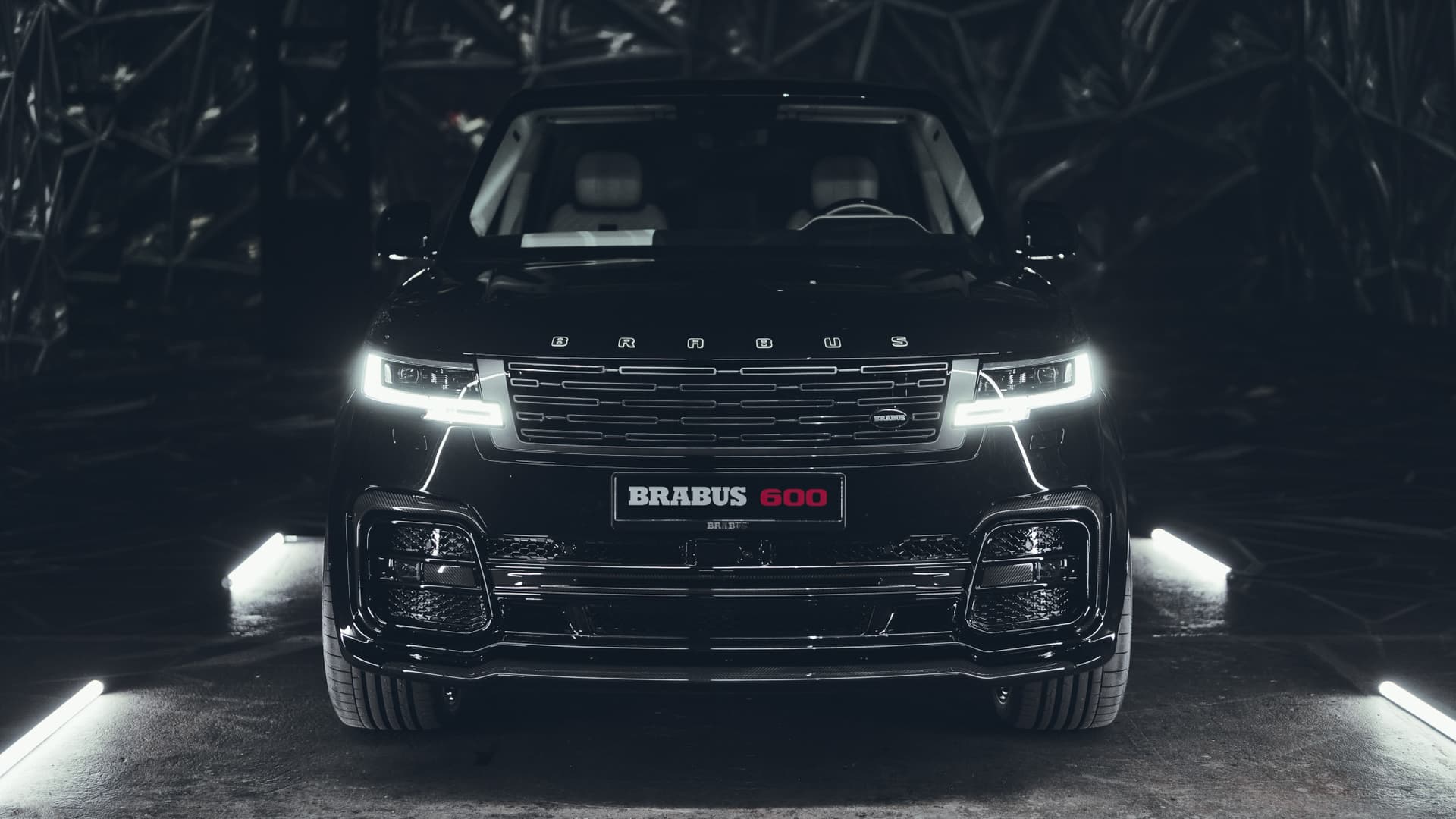 brabus, range rover, land rover, landrover, range rover vogue, wearnes automotive, range rover, land rover, landrover, wearnes automotive, modified, tuned, aftermarket, brabus works its magic on the range rover to create a 600hp 4x4 hot-rod