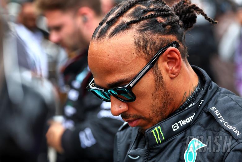 revealed: driver who crashed lewis hamilton’s old supercar is billionaire part-time racer mark radcliffe