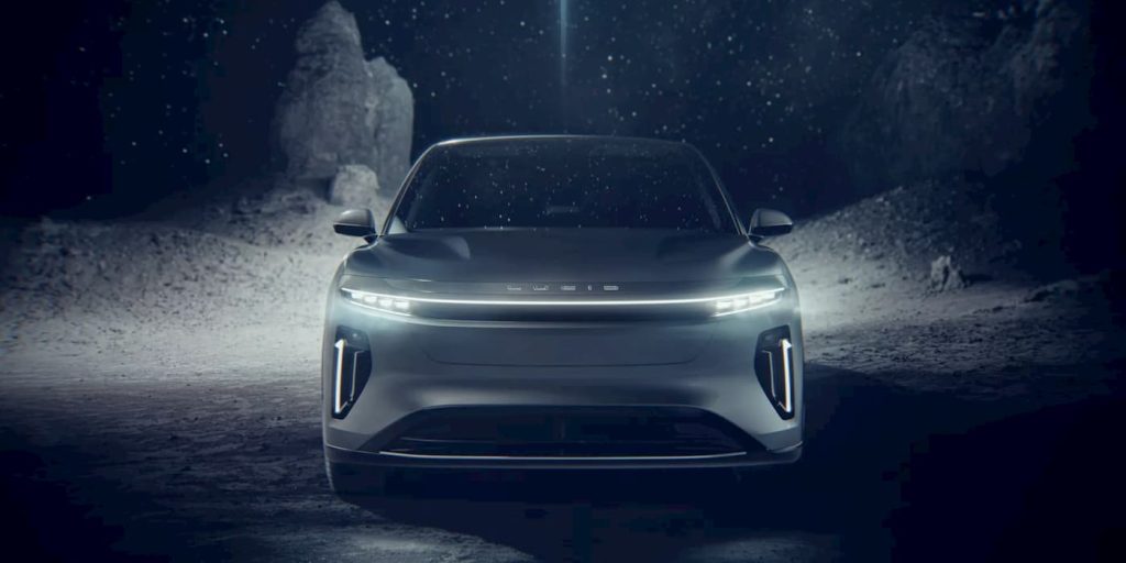 Lucid-Gravity-electric-SUV