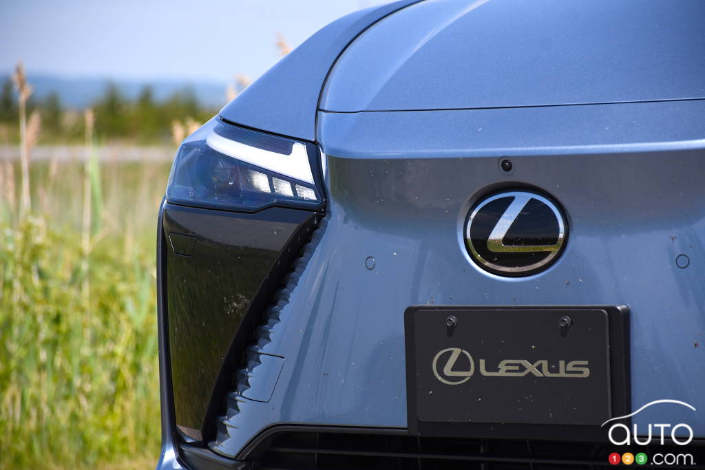 2023 lexus rz 450e review: playing catch-up
