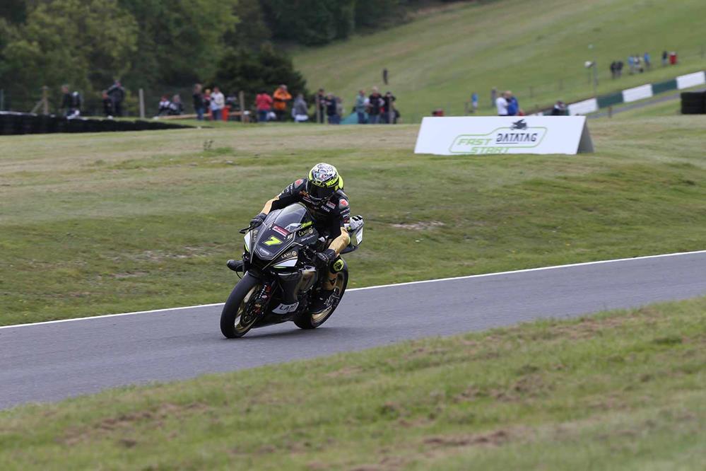 BSB Cadwell Park: Jason O'Halloran pips Kyle Ryde to top spot on opening day