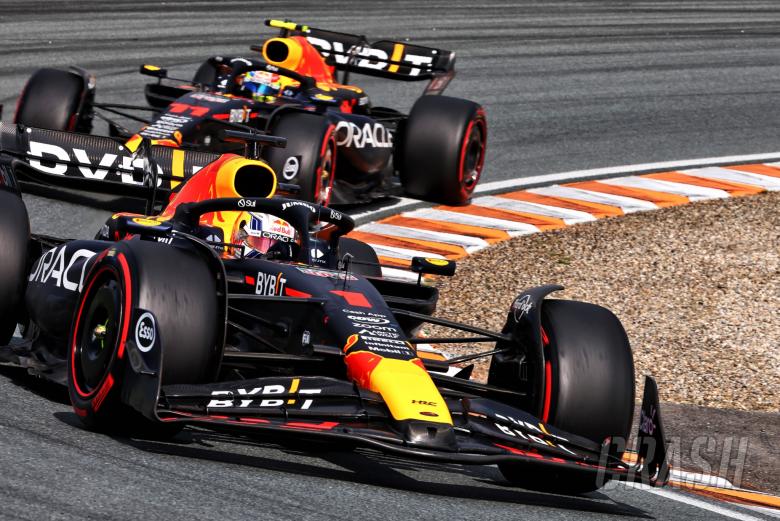 red bull’s logic behind ‘no-brainer’ pit stop that saw max verstappen jump sergio perez at f1 dutch gp