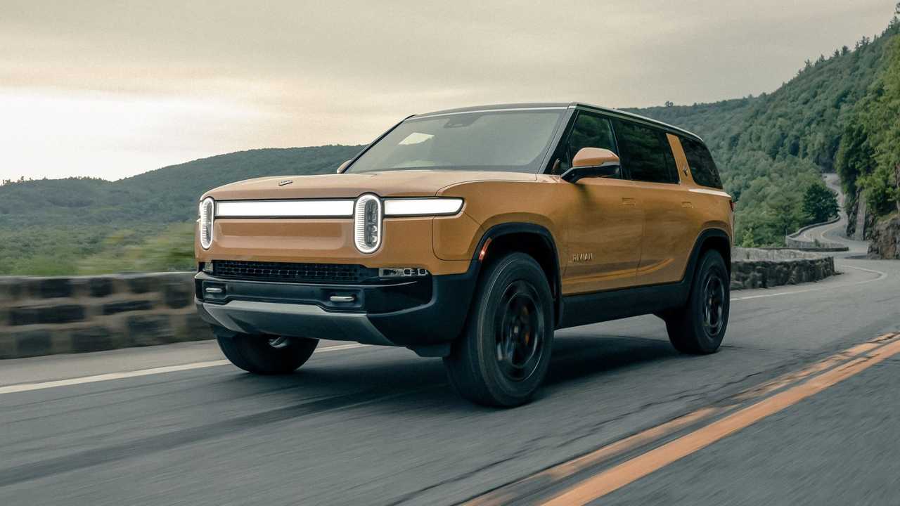 rivian to discontinue compass yellow paint for r1t and r1s