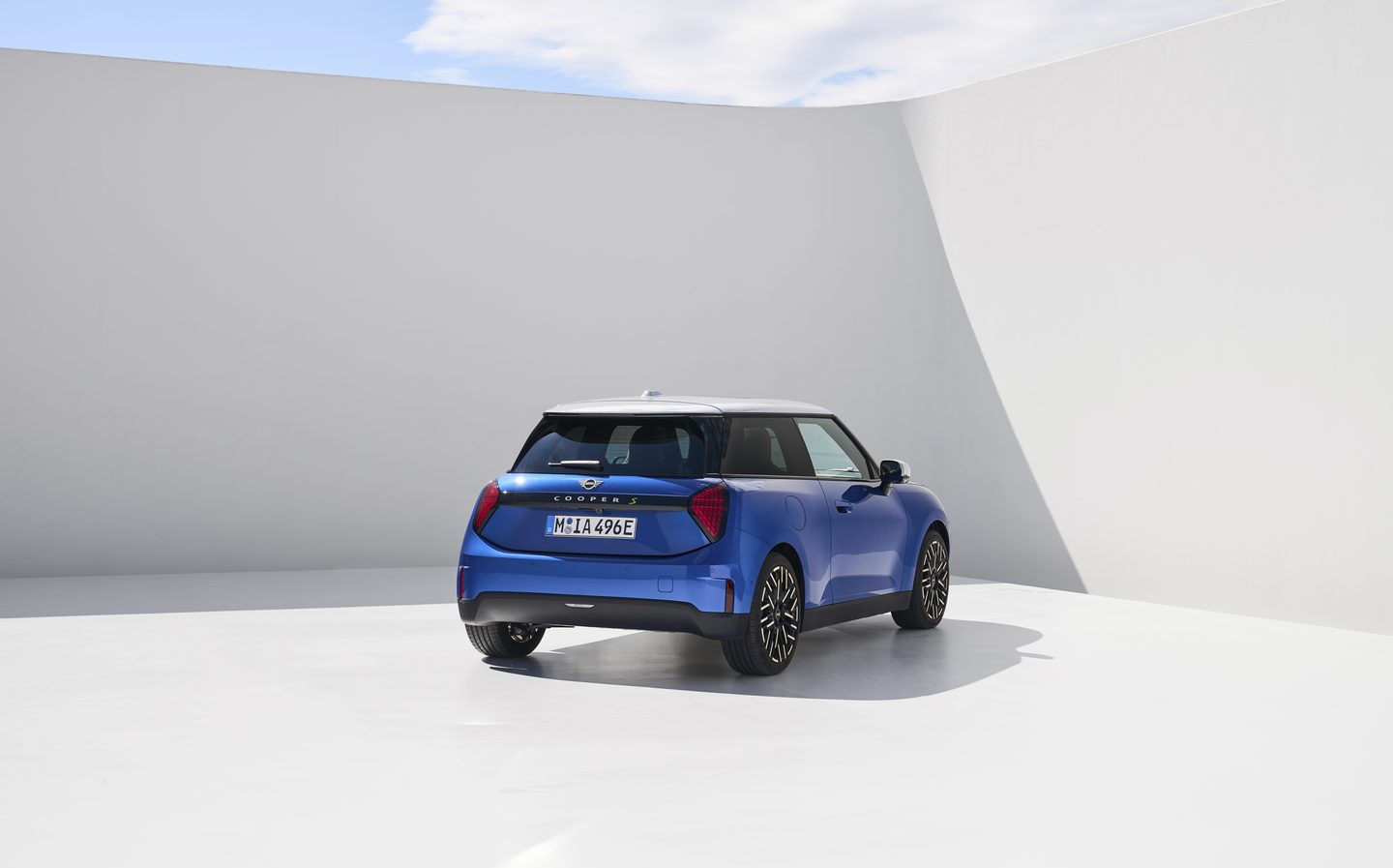 cooper, countryman, electric, hatchback, mini, munich motor show, new mini cooper hatch and countryman suv revealed for 2024 with electric power for both