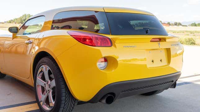 this pontiac solstice gxp is proof not everything is better as a shooting brake