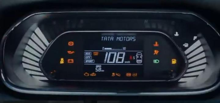 Tata Nexon facelift looks decent enough in base-spec Smart trim, Indian, Tata, Other, Nexon, Tata Nexon