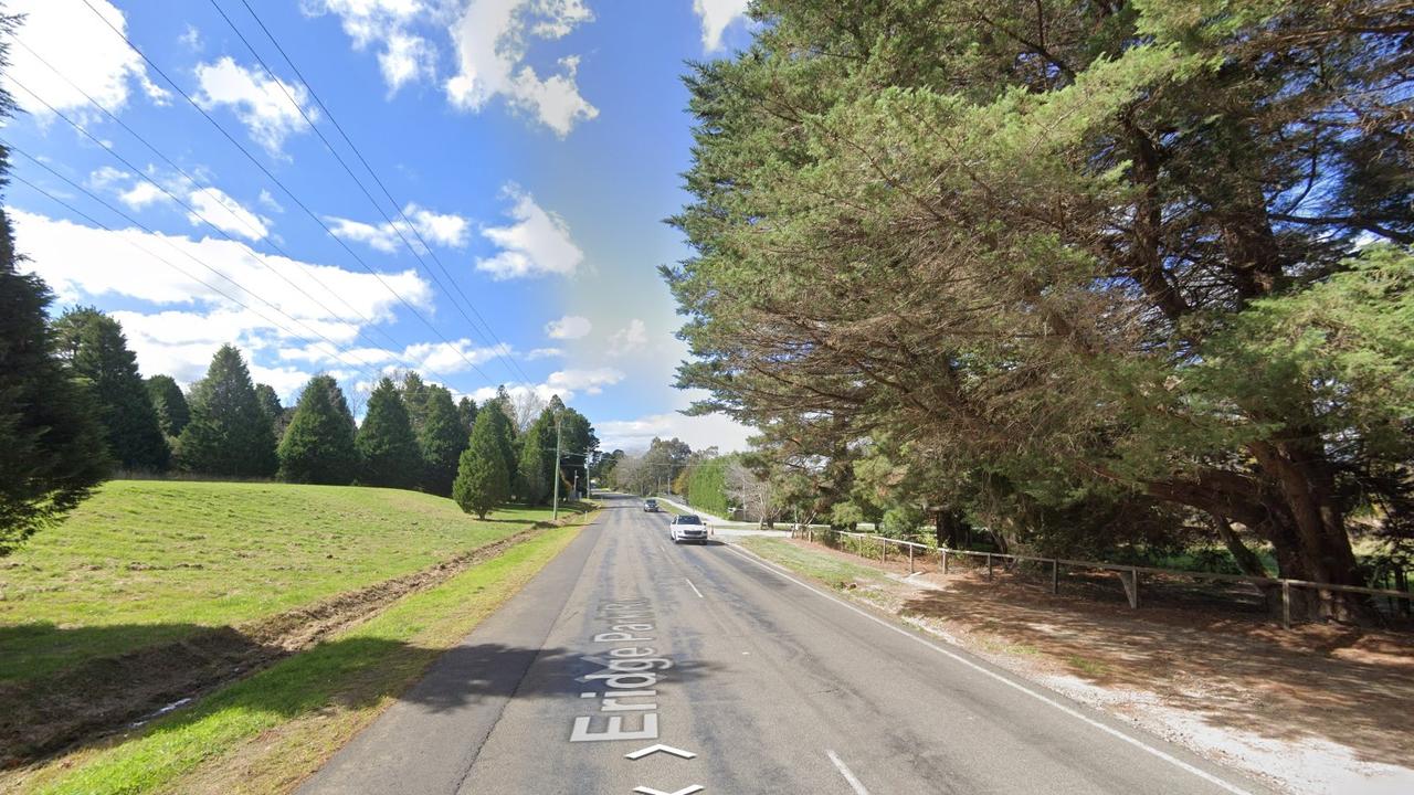 The crash happened on Eridge Park Road, Burradoo NSW. Picture: Google, National, NSW & ACT, News, Two men dead after car collides with telegraph pole