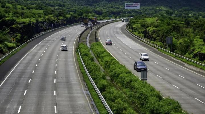 430 cameras to monitor speeders on Mumbai-Pune Expressway, Indian, Industry & Policy, Mumbai, Pune, Expressway, overspeeding, speed camera