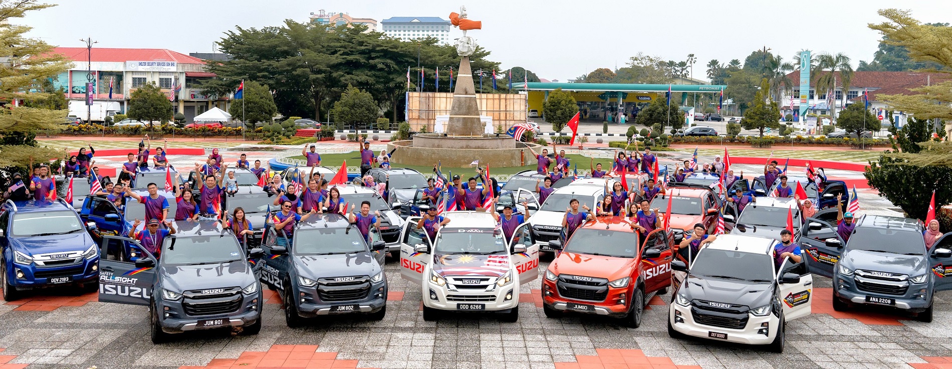 isuzu, isuzu malaysia, malaysia, isuzu merdeka convoy 66 foster unity among d-max owners