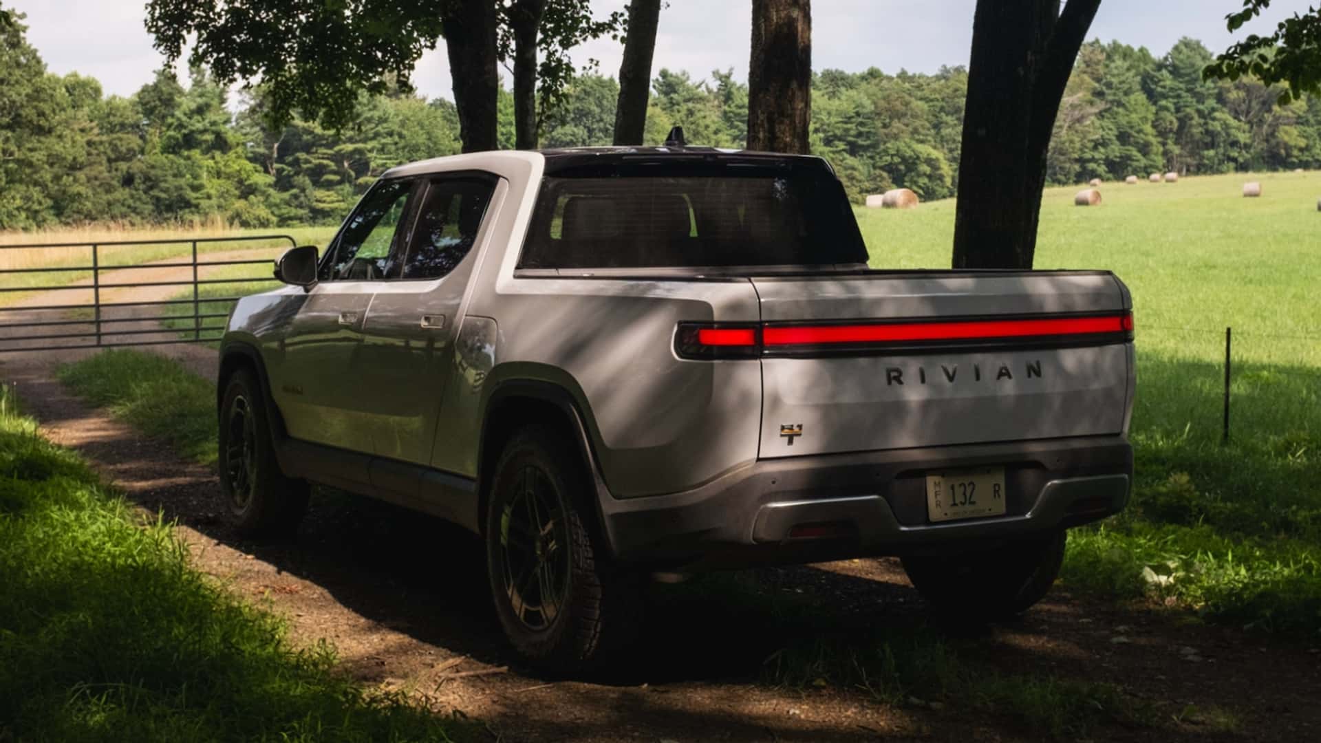 rivian electrifies the blue ridge parkway with new fast chargers