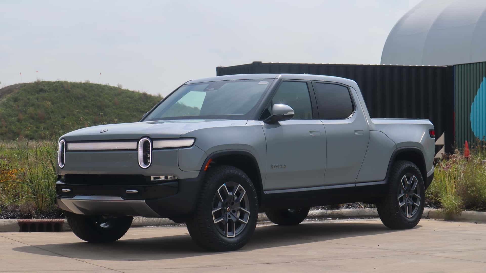 rivian ceo hints at leasing options that will unlock $7,500 tax credit