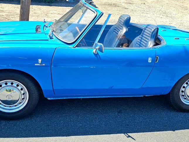 at $5,900, could you be drawn into this 1968 fiat 850 spider’s web?