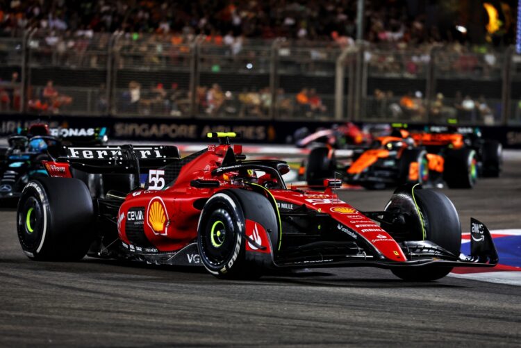 Ferrari, Sainz, SingaporeGP, Vasseur