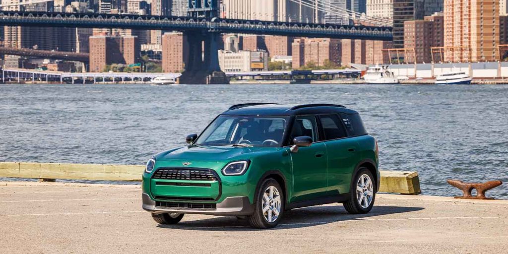 all new mini countryman electric makes its north american debut ahead of 2024 deliveries