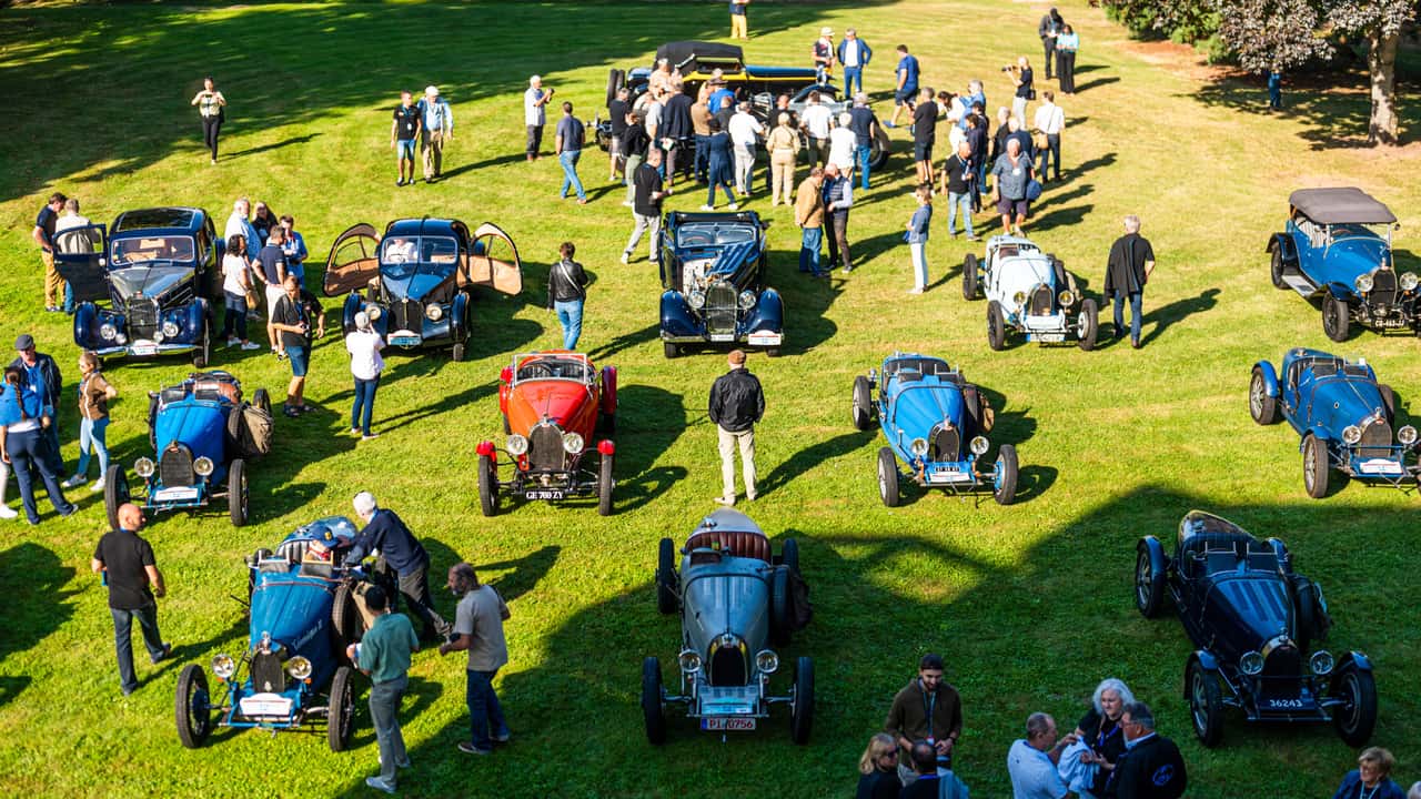 eb110, bolide among 70 modern and classic bugattis at 40th anniversary festival