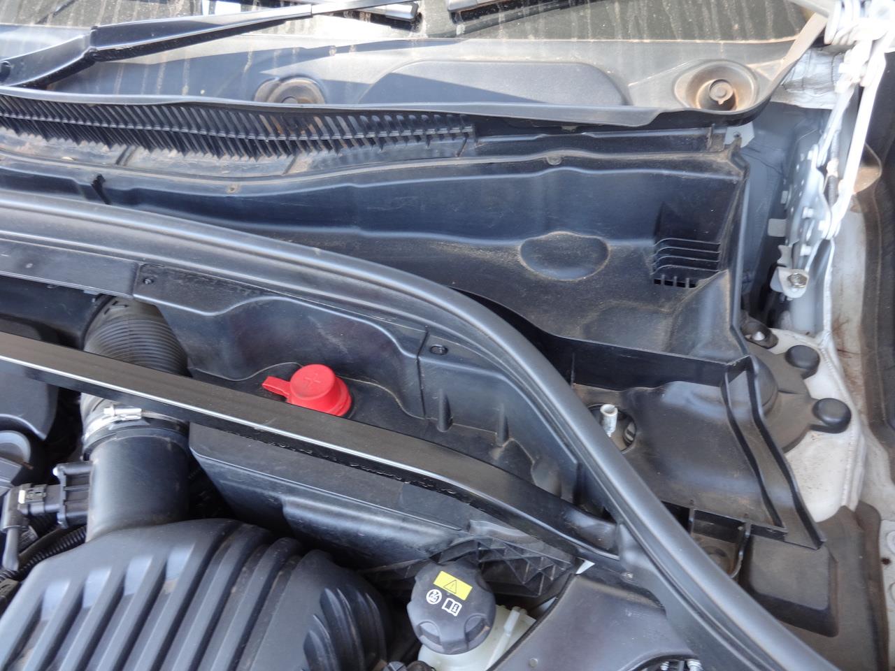 how to replace the car battery on a bmw x1