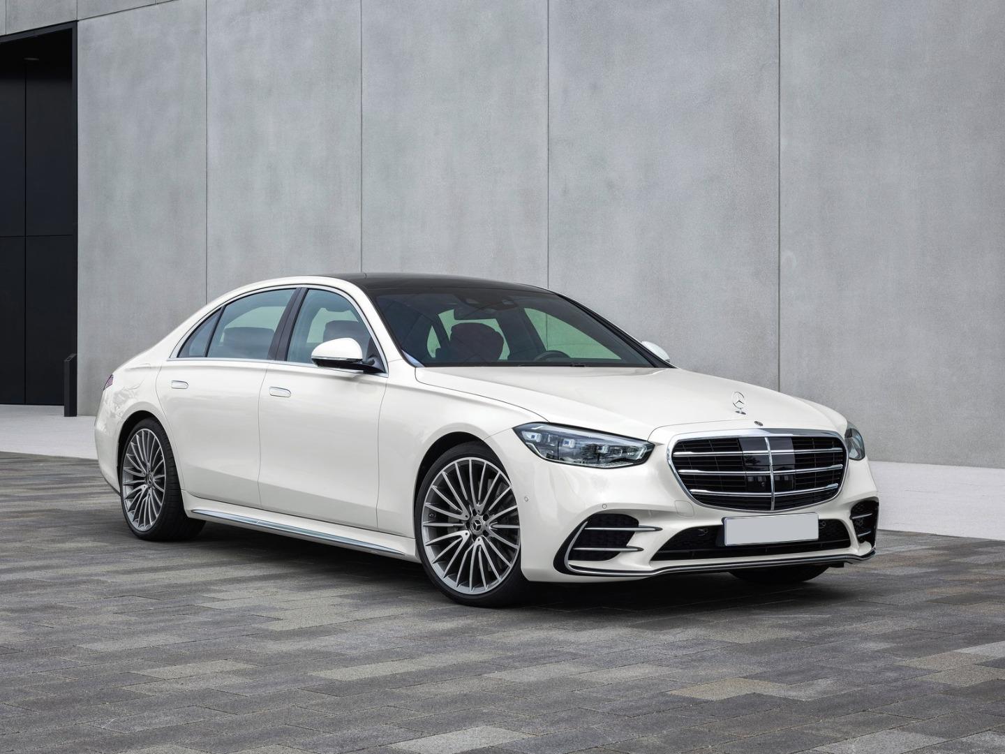 what's difference between a mercedes-benz s-class and a maybach?