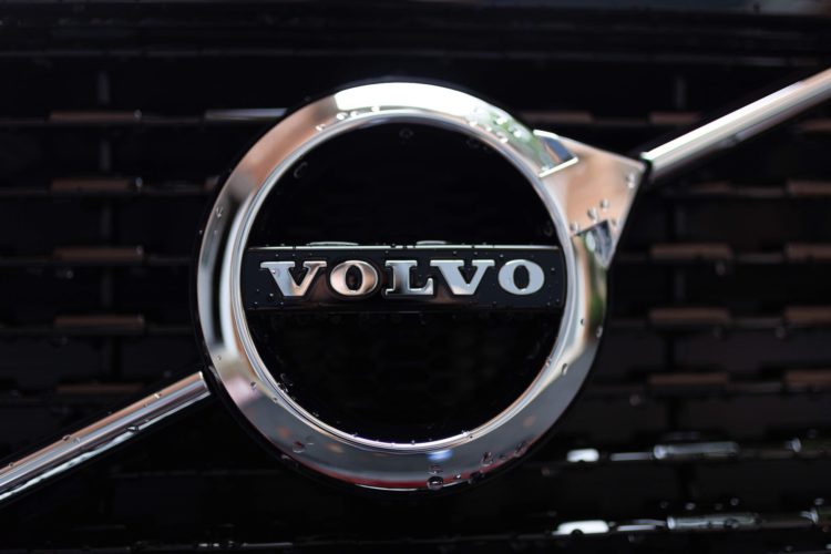volvo calls it quits on diesel powertrains in 2024 ahead of all-electric future