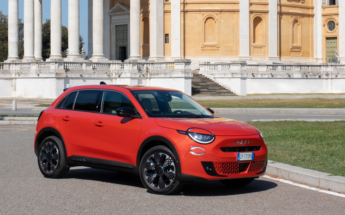 fiat, suv (small / mid-size), fiat 600e 2023 review: style over substance for pure-electric italian crossover