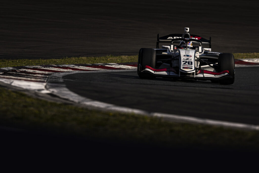 Hirakawa, JapaneseGP, McLaren