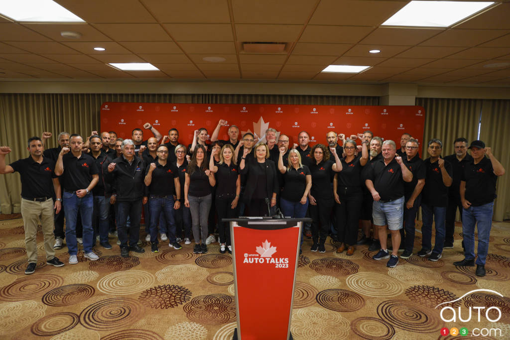 unifor-ford contract agreement: union members will vote on it this weekend