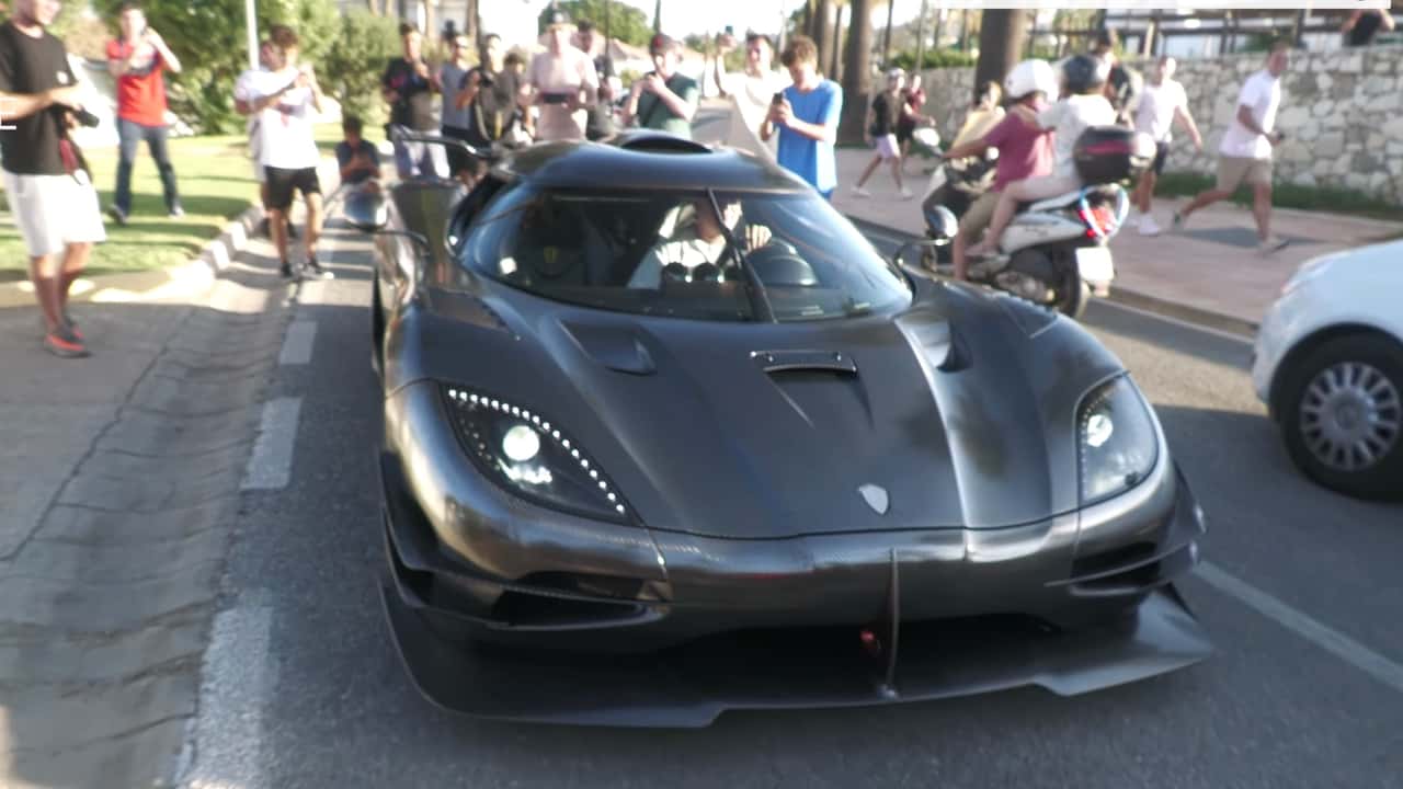 koenigsegg one:1 exposed carbon-fiber front end