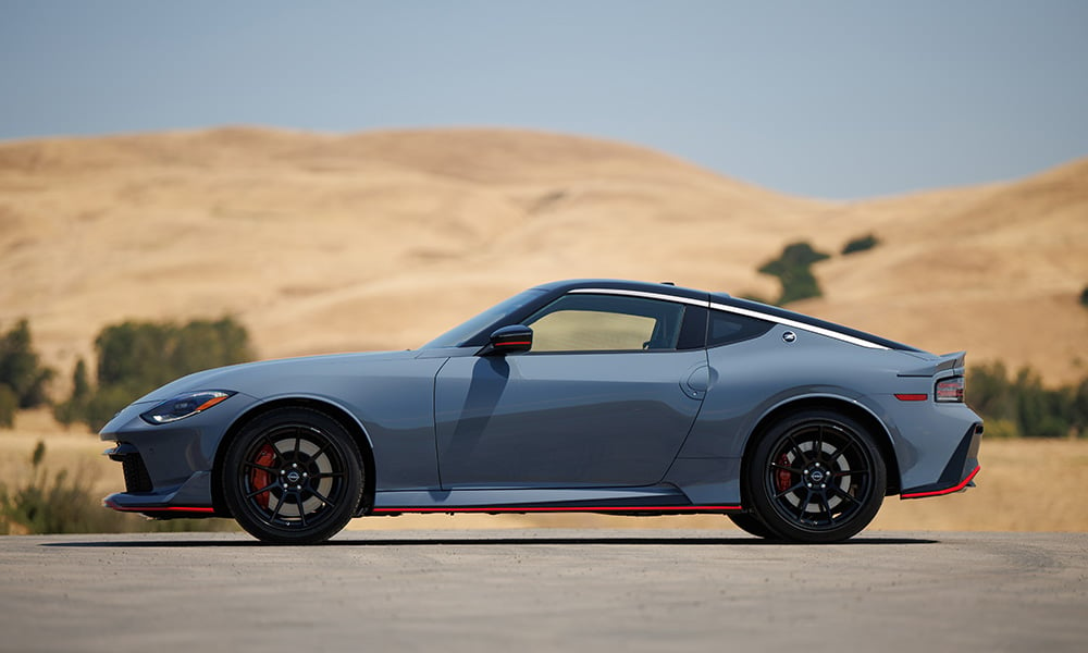 these are the full specifications of the nissan z nismo
