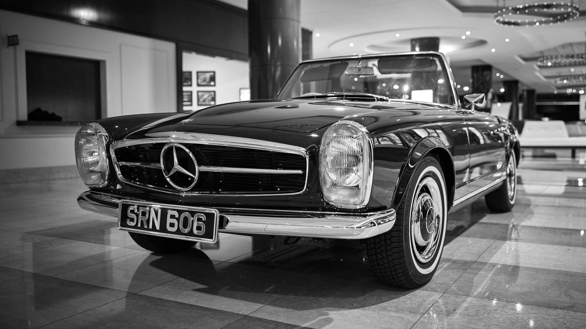 w113, mercedes sl, mercedes-benz, daimler, mercedes pagoda, sl-class, mercedes-benz, mercedes, sl-class, ev, electric vehicles, everrati, modified, tuned, aftermarket, gorgeous w113 mercedes-benz sl pagoda has been completely electrified by everrati