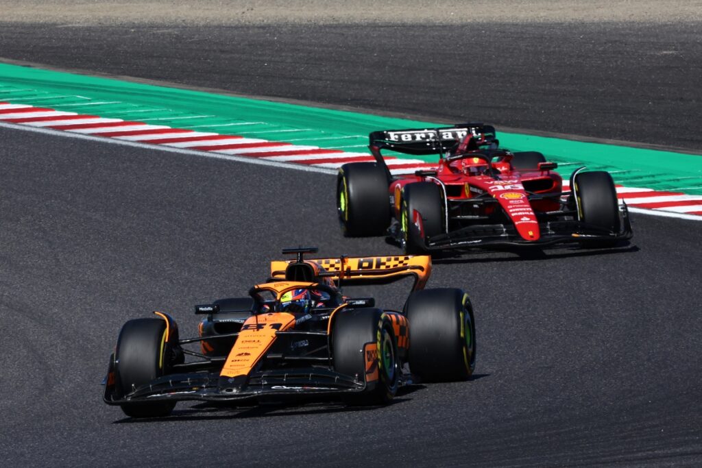 Ferrari, McLaren, Sainz