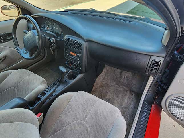 at $3,950, will this 2002 saturn sc2 ring up a win?