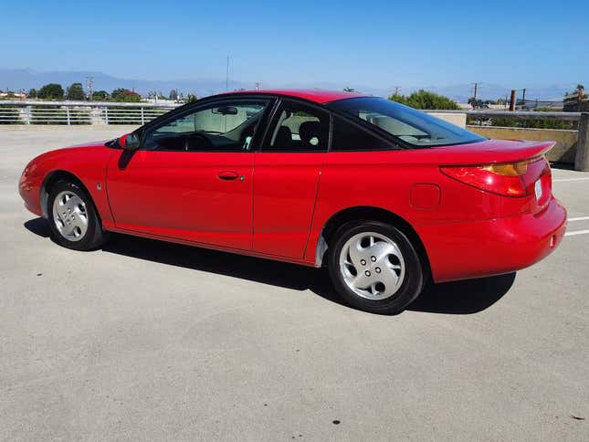 at $3,950, will this 2002 saturn sc2 ring up a win?