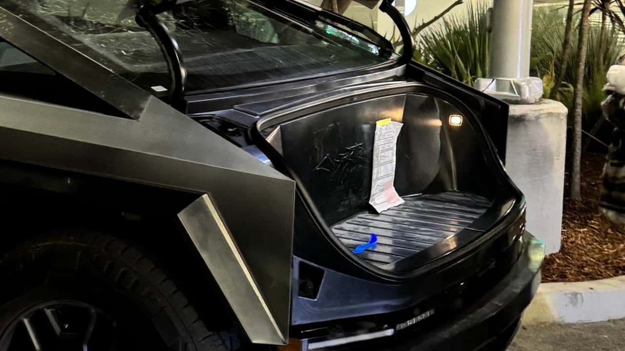 the tesla cybertruck seems to have a powered frunk after all