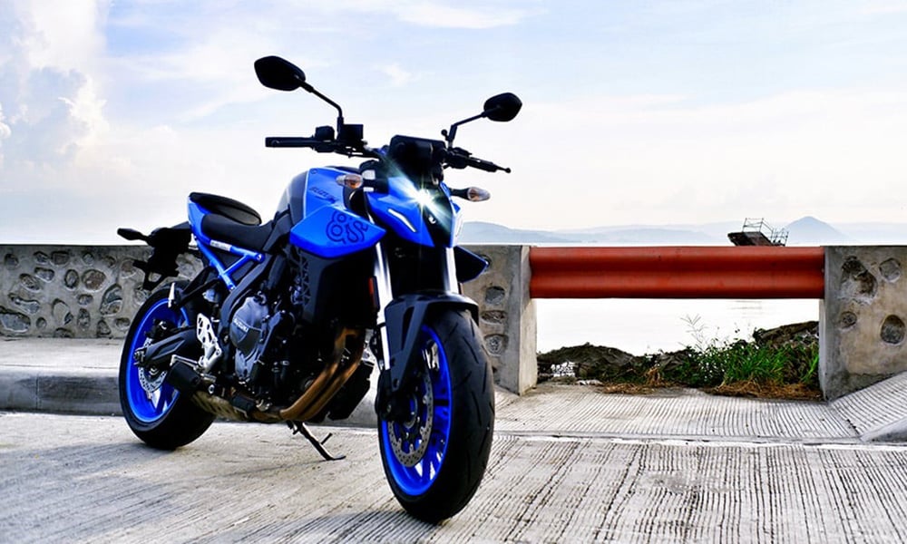 the suzuki gsx-8s is a middleweight that’s as mild or wild as you want it to be