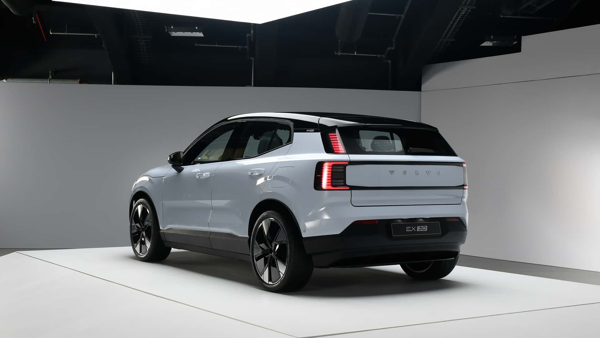 volvo ex30 pricing revealed: $34,950 for rwd and $44,900 for awd