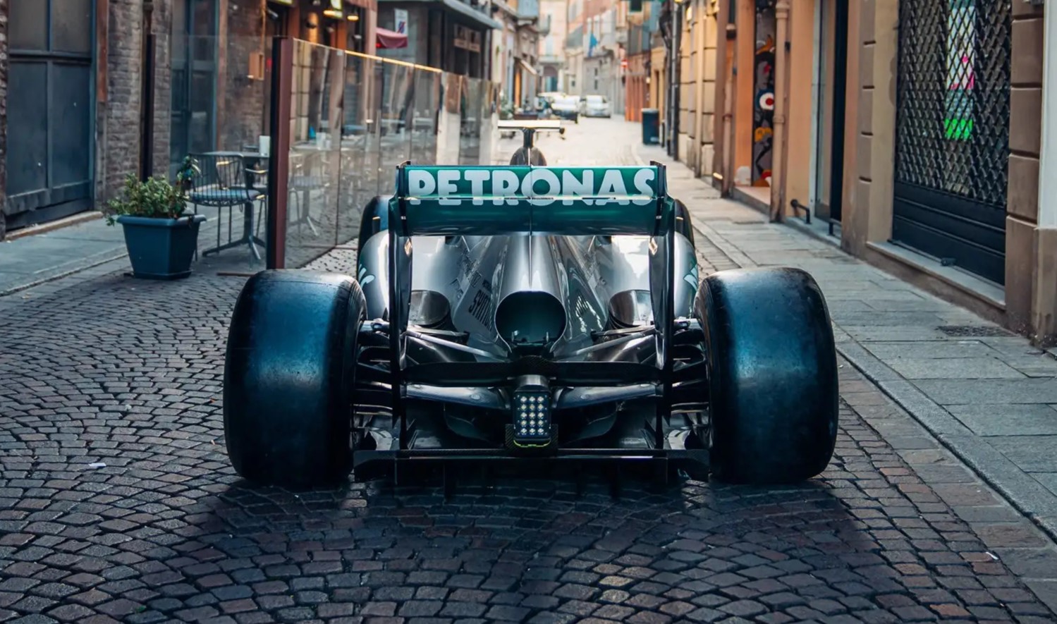 formula 1, lewis hamilton, mercedes-amg petronas, mercedes-benz, rm sotheby’s, the f1 car lewis hamilton drove in his first win for mercedes is going on auction