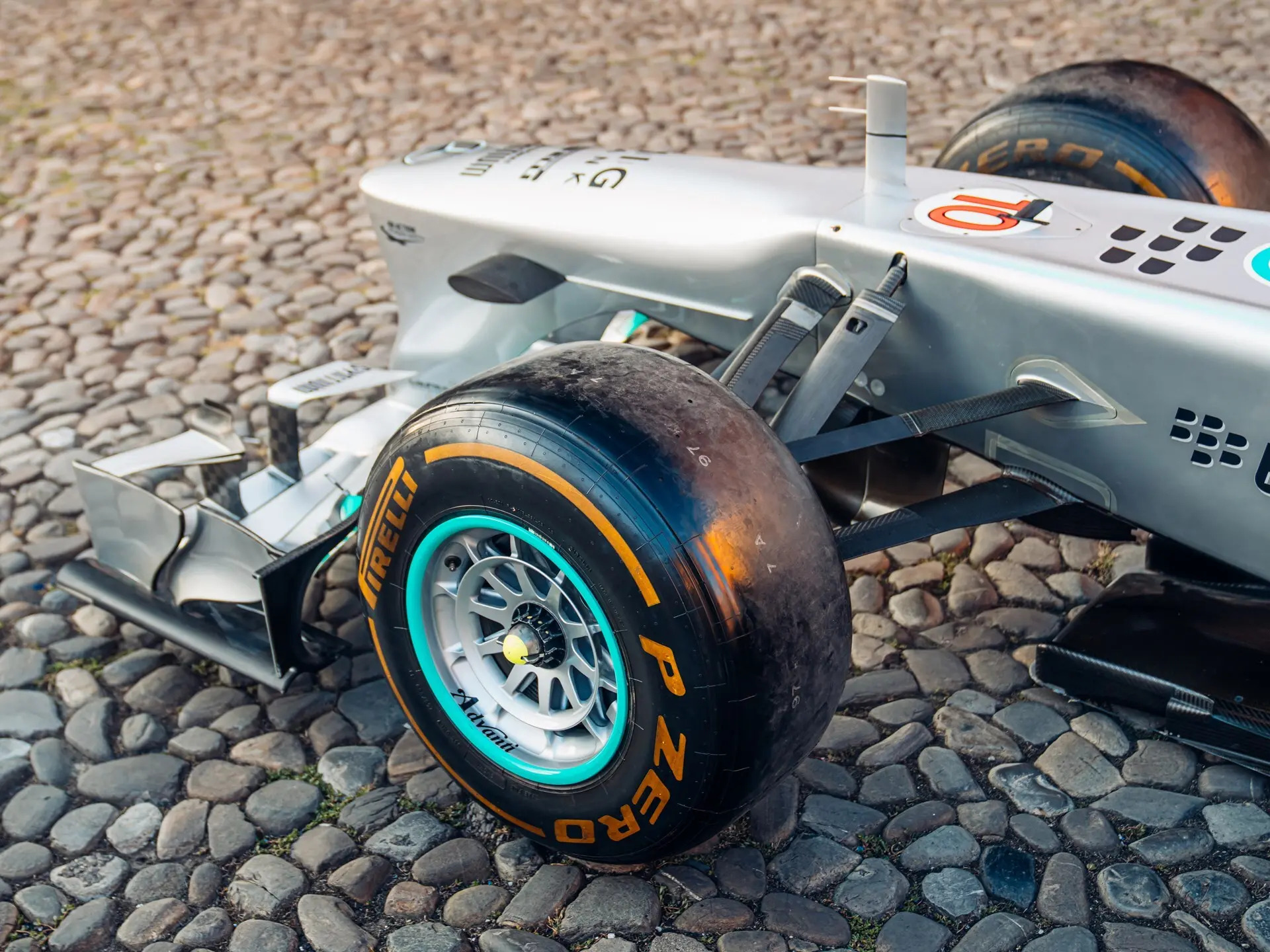 formula 1, lewis hamilton, mercedes-amg petronas, mercedes-benz, rm sotheby’s, the f1 car lewis hamilton drove in his first win for mercedes is going on auction