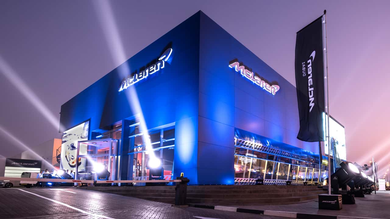 mclaren opens its largest standalone showroom ever in dubai