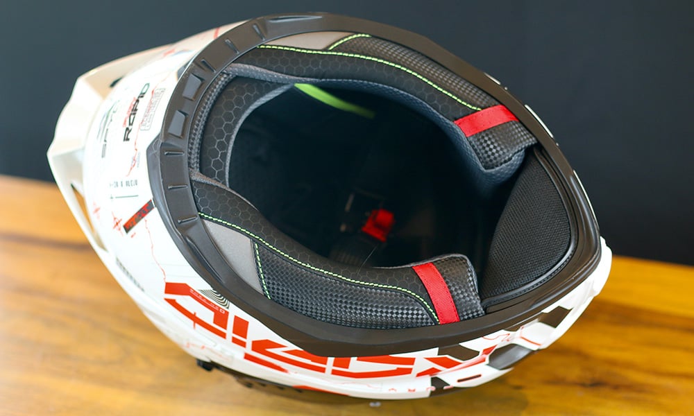 the spyder fury is an affordable helmet packed with features