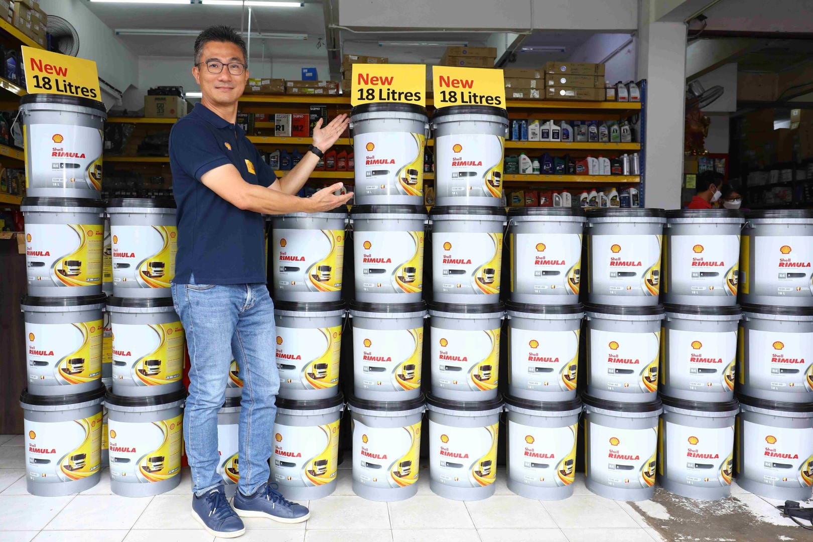 Shell Rimula R4X engine oil now comes in 18-litre pail